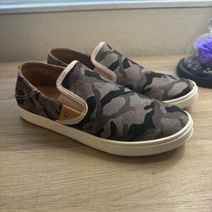 OluKai Women's pink Camouflage Slip-On Sneakers